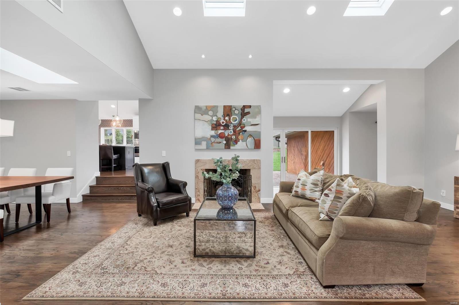 18 St Alfred Road Olivette, MO 63132 - Photo 8 of 55 Gallery Image 8