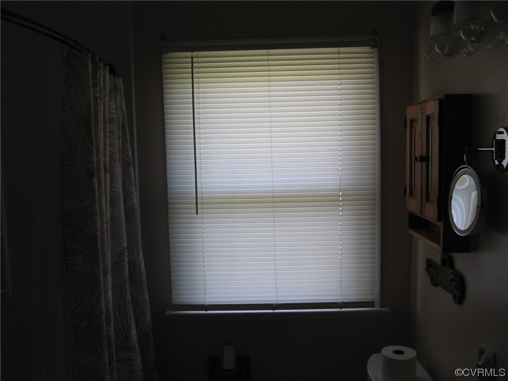 5415 Coxson Road Richmond, VA 23231 - Photo 10 of 14 a view of a balcony