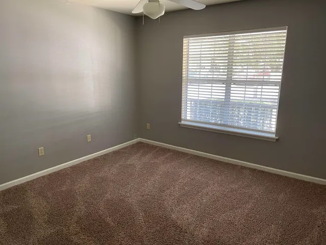 $1,295 | 2719 West Tharpe Street, Unit 26, Tallahassee, FL 32303