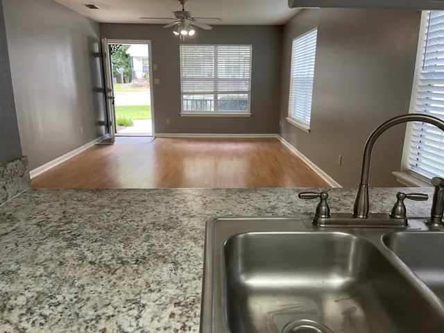 $1,295 | 2719 West Tharpe Street, Unit 26, Tallahassee, FL 32303