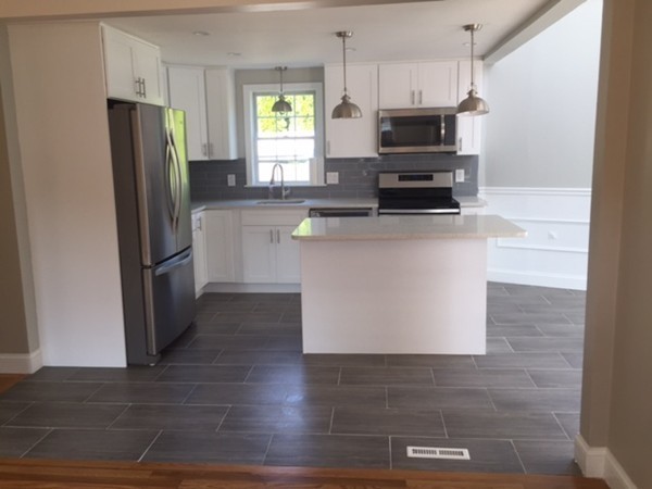 8 Bridle Road Bridgewater, MA 02324 - Photo 8 of 20
