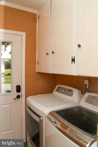 2429 Baldwin Mill Road Baldwin, MD 21013 - Photo 16 of 30 a utility room with dryer and washer