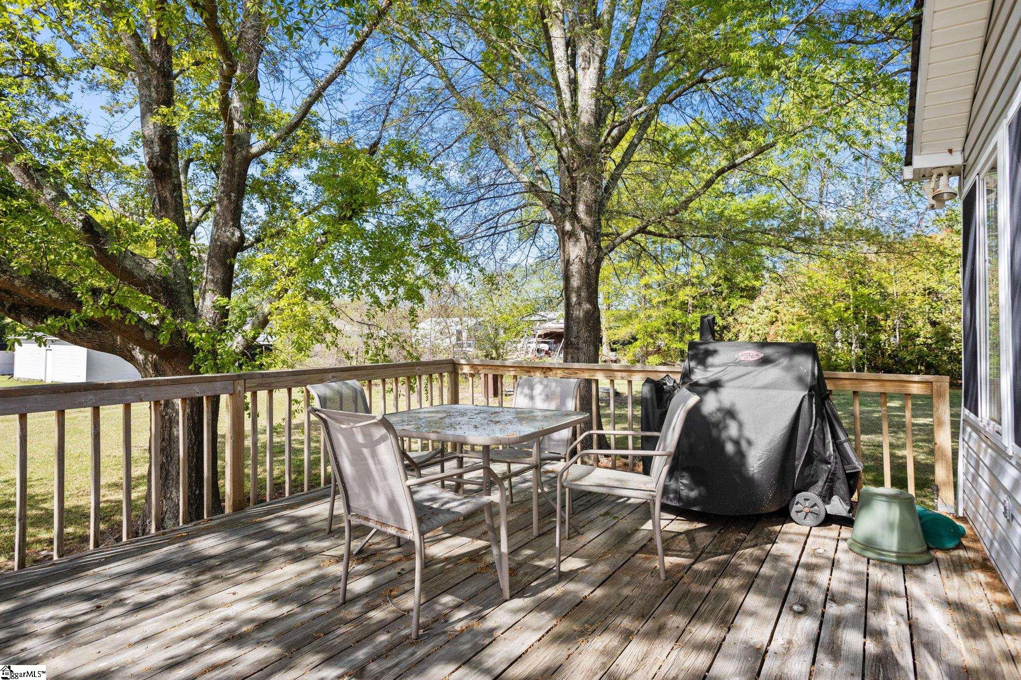 2604 Roper Mountain Road Simpsonville, SC 29681 - Photo 26 of 43