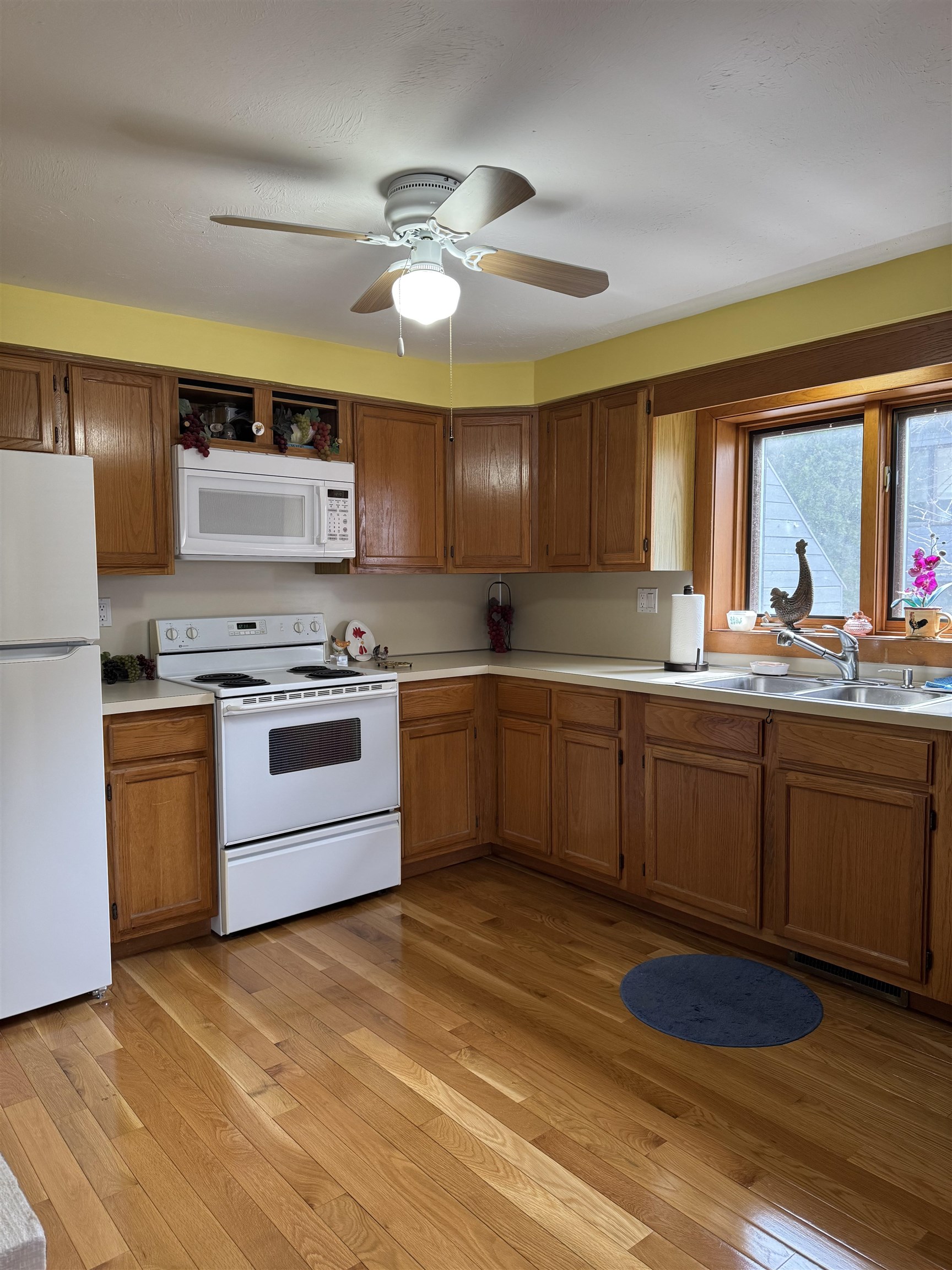 5 Tsienneto Road, Unit 143 Derry, NH 03038 - Photo 10 of 38