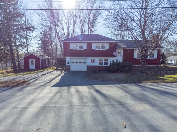 $179,000 | 102 Connecticut Avenue, Millinocket, ME 04462