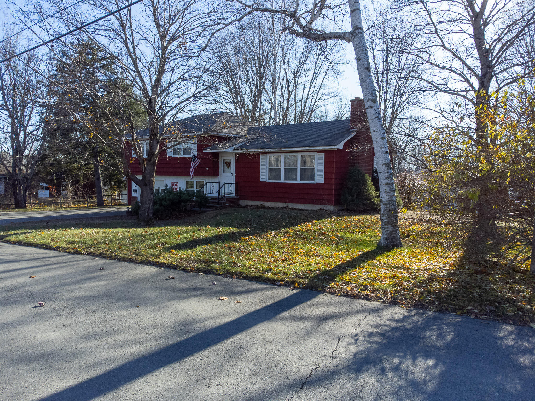 102 Connecticut Avenue Millinocket, ME 04462 - Photo 3 of 31 102 Conn. Ave-22