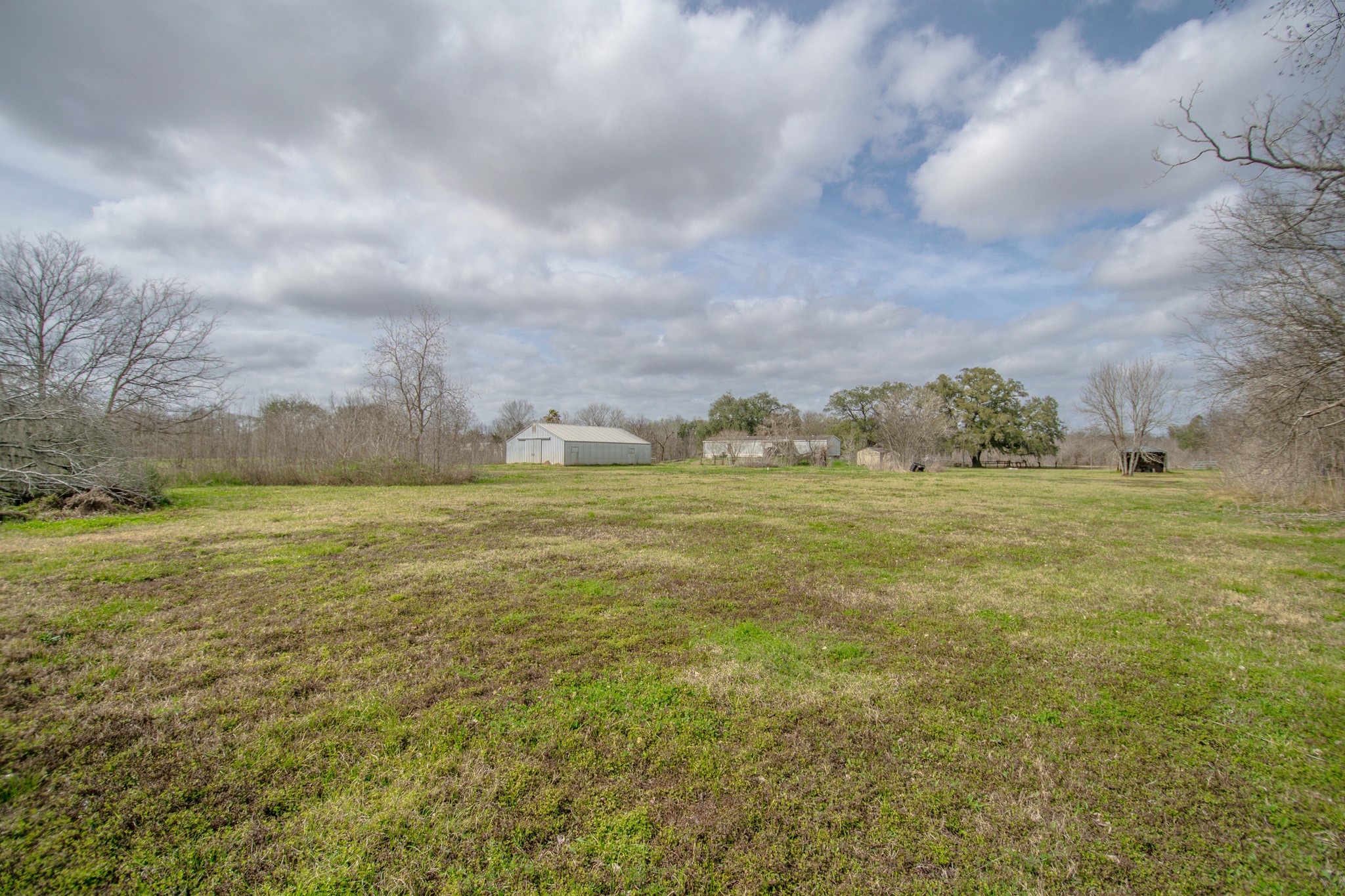2801 County Road 444 Angleton, TX 77515 - Photo 32 of 37 a view of an ocean