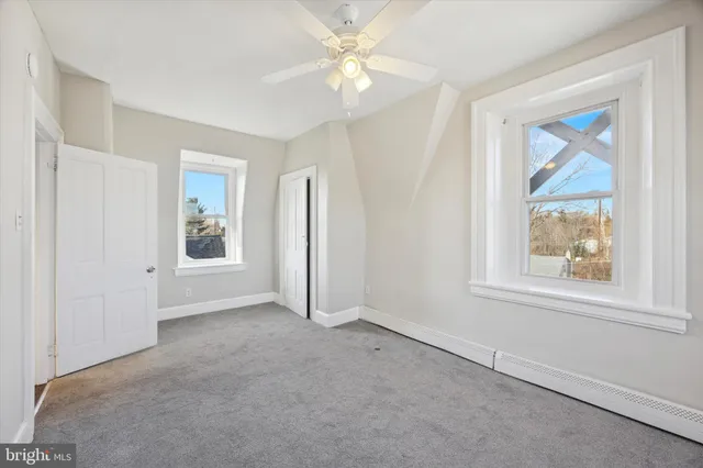 $1,695 | 222 Henderson Avenue, Unit 3, Ridley Park, PA 19078