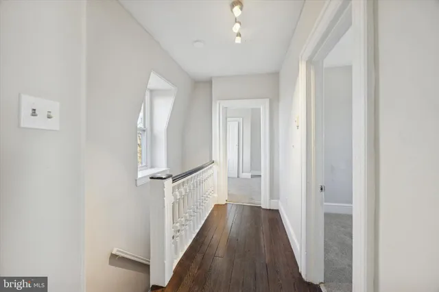 $1,695 | 222 Henderson Avenue, Unit 3, Ridley Park, PA 19078