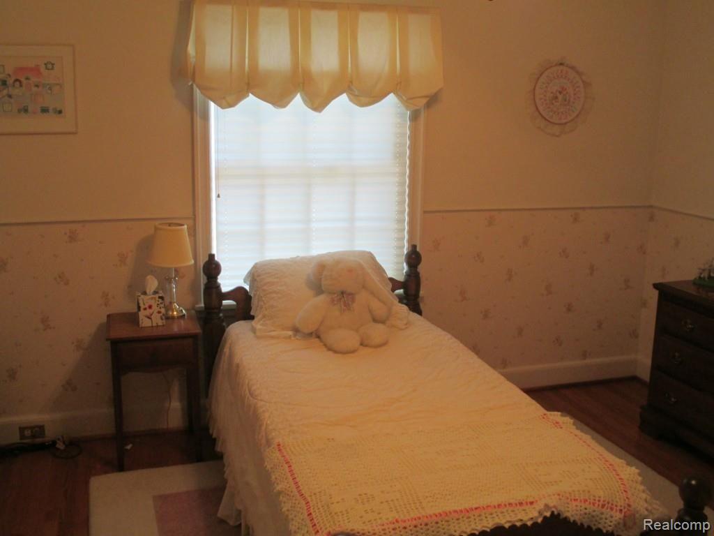 58 Moran Road Grosse Pointe, MI 48236 - Photo 21 of 39 58 Moran 028.jpg