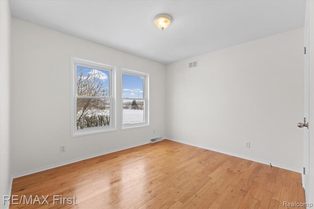 13327 Dunn Road Memphis, MI 48041 - Photo 34 of 49 Gallery Image 34