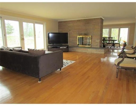 58 River Road Weston, MA 02493 - Photo 4 of 21