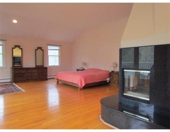 58 River Road Weston, MA 02493 - Photo 10 of 21