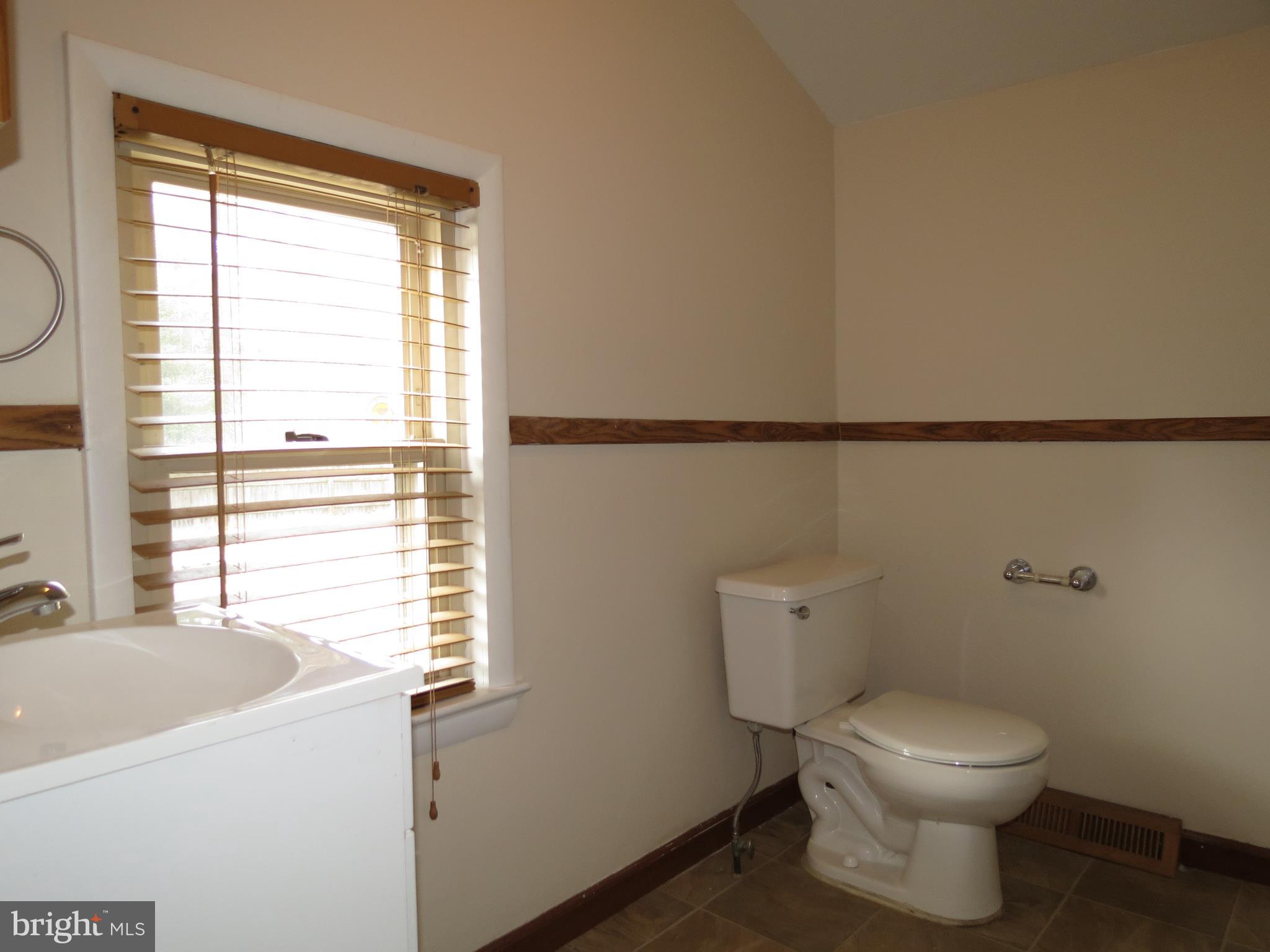 431 Main Street Dorchester, NJ 08316 - Photo 9 of 16