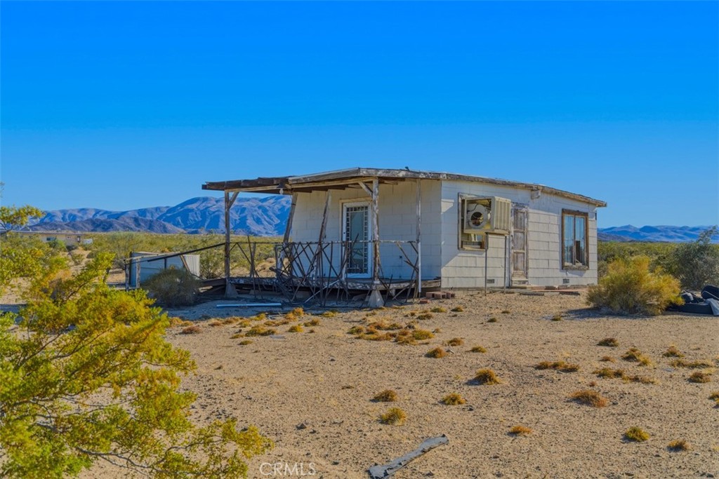 80422 Baseline Road Twentynine Palms, CA 92277 - Photo 19 of 28