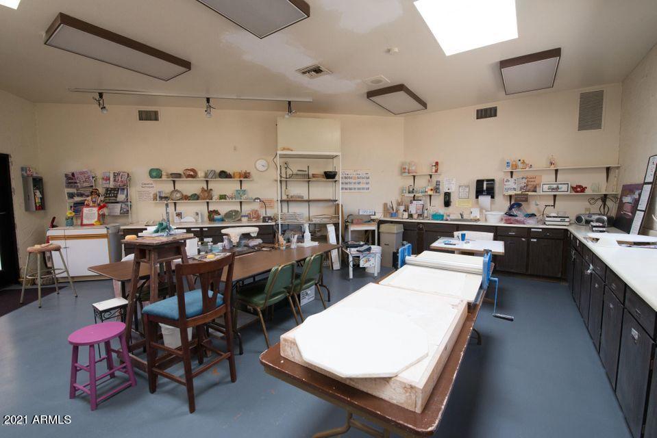 7860 East Camelback Road, Unit 310 Scottsdale, AZ 85251 - Photo 10 of 17 Craft Room