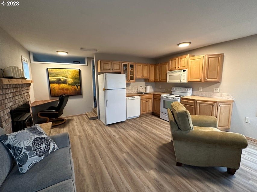 2289 Bayview Road West Netarts, OR 97141 - Photo 5 of 28 Gallery Image 5