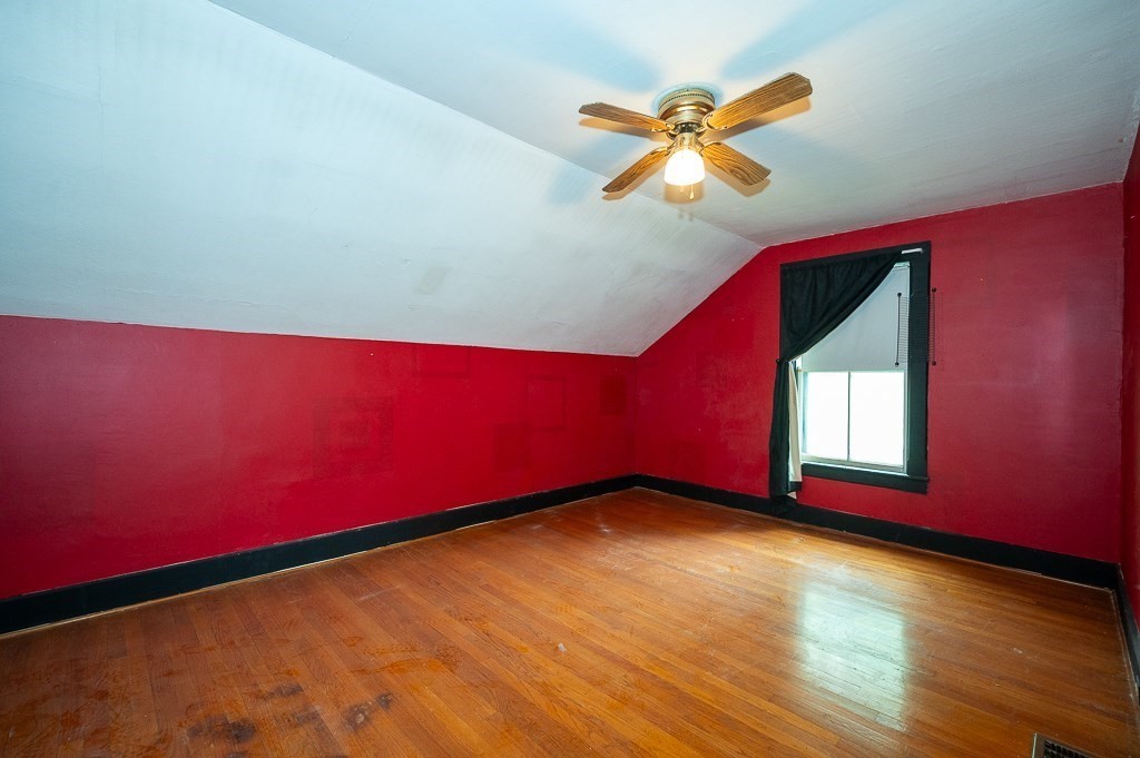 22 Comins Road Oxford, MA 01537 - Photo 26 of 42