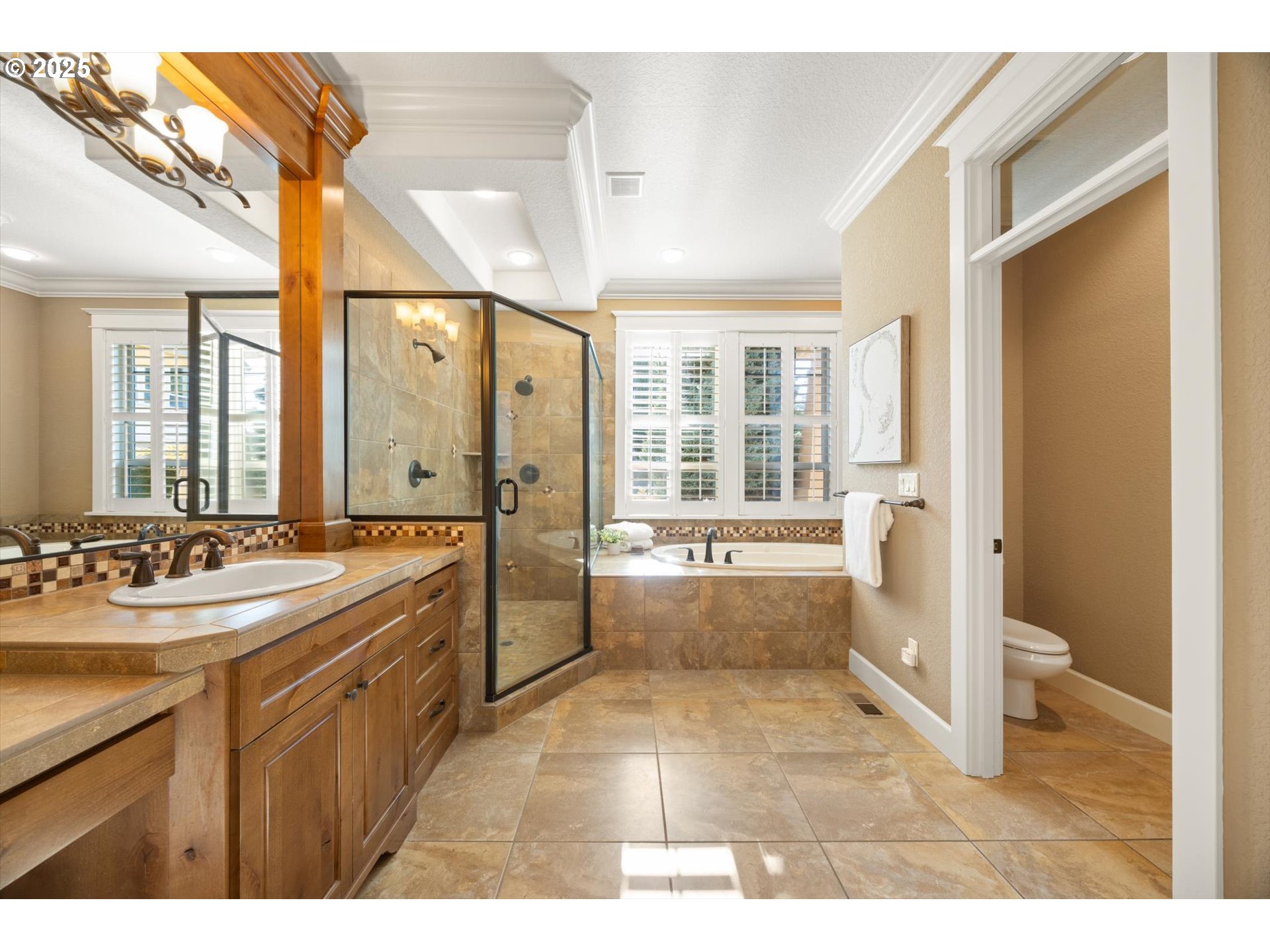 18074 South Grasle Road Oregon City, OR 97045 - Photo 26 of 48 Primary Bedroom