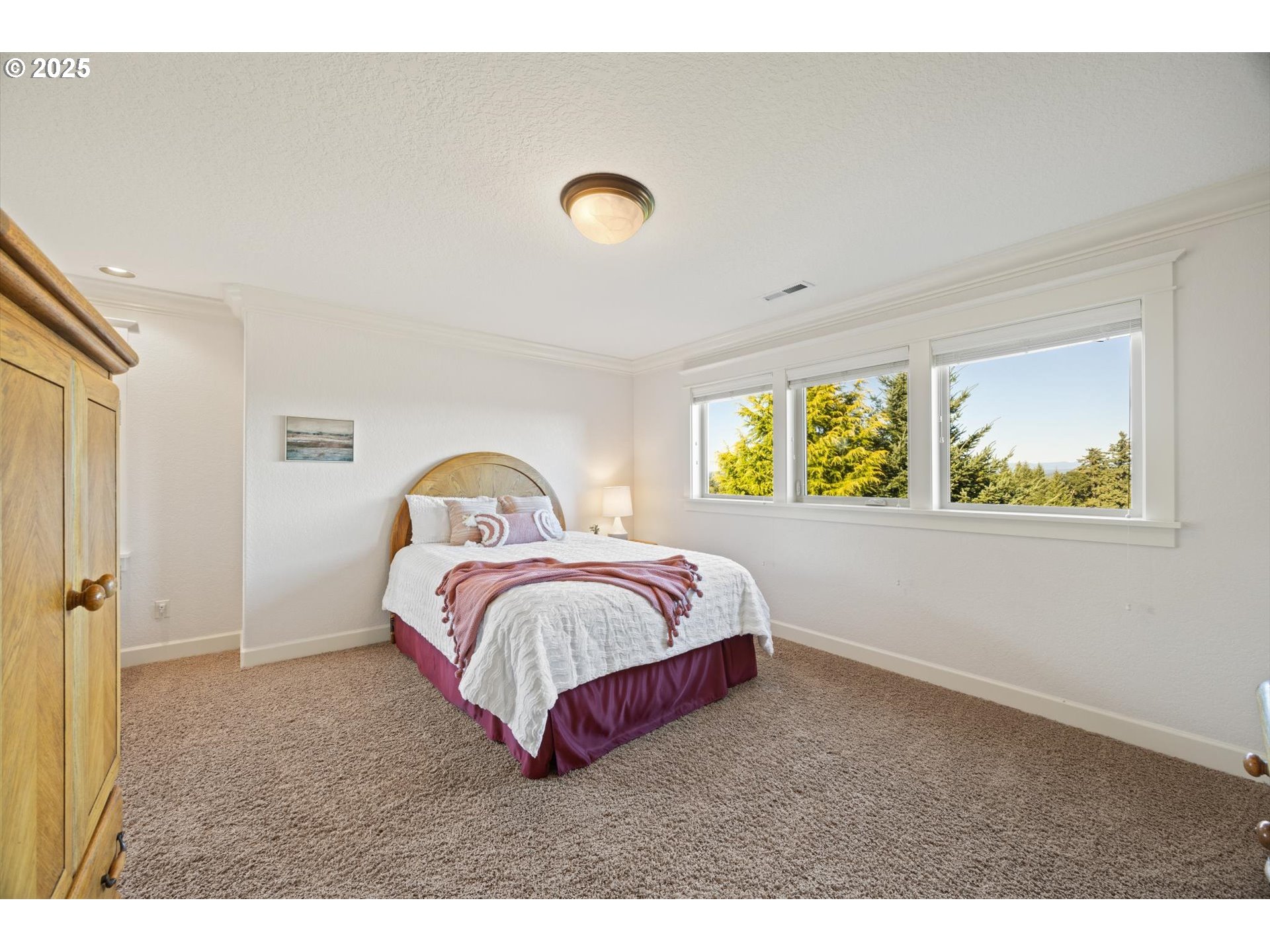 18074 South Grasle Road Oregon City, OR 97045 - Photo 30 of 48 Bedroom