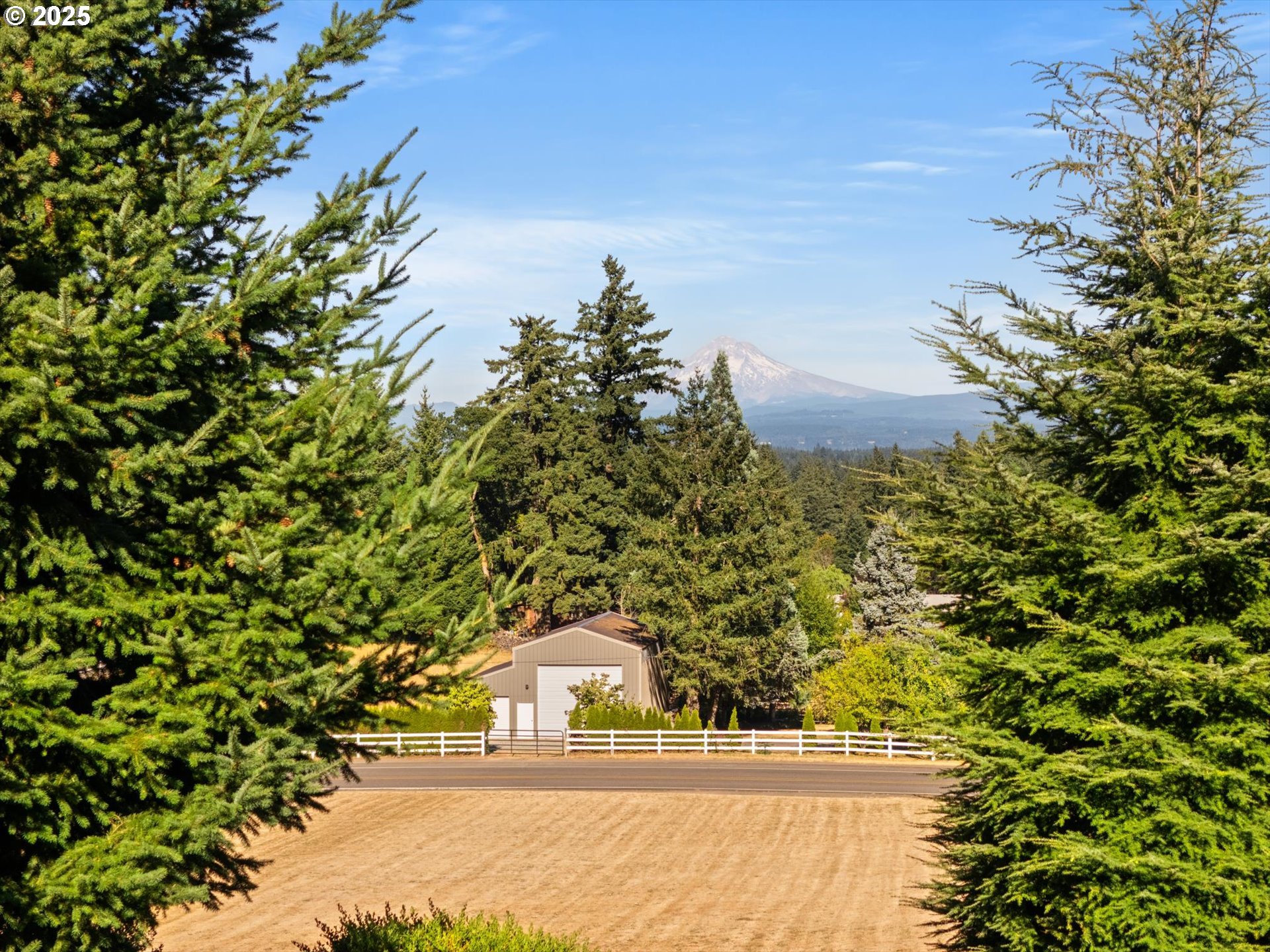 18074 South Grasle Road Oregon City, OR 97045 - Photo 5 of 48 View