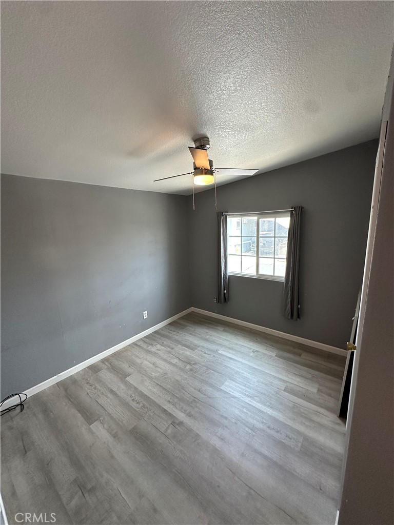 3825 Crestmore Road, Unit 414 Riverside, CA 92509 - Photo 19 of 31 a view of empty room with window