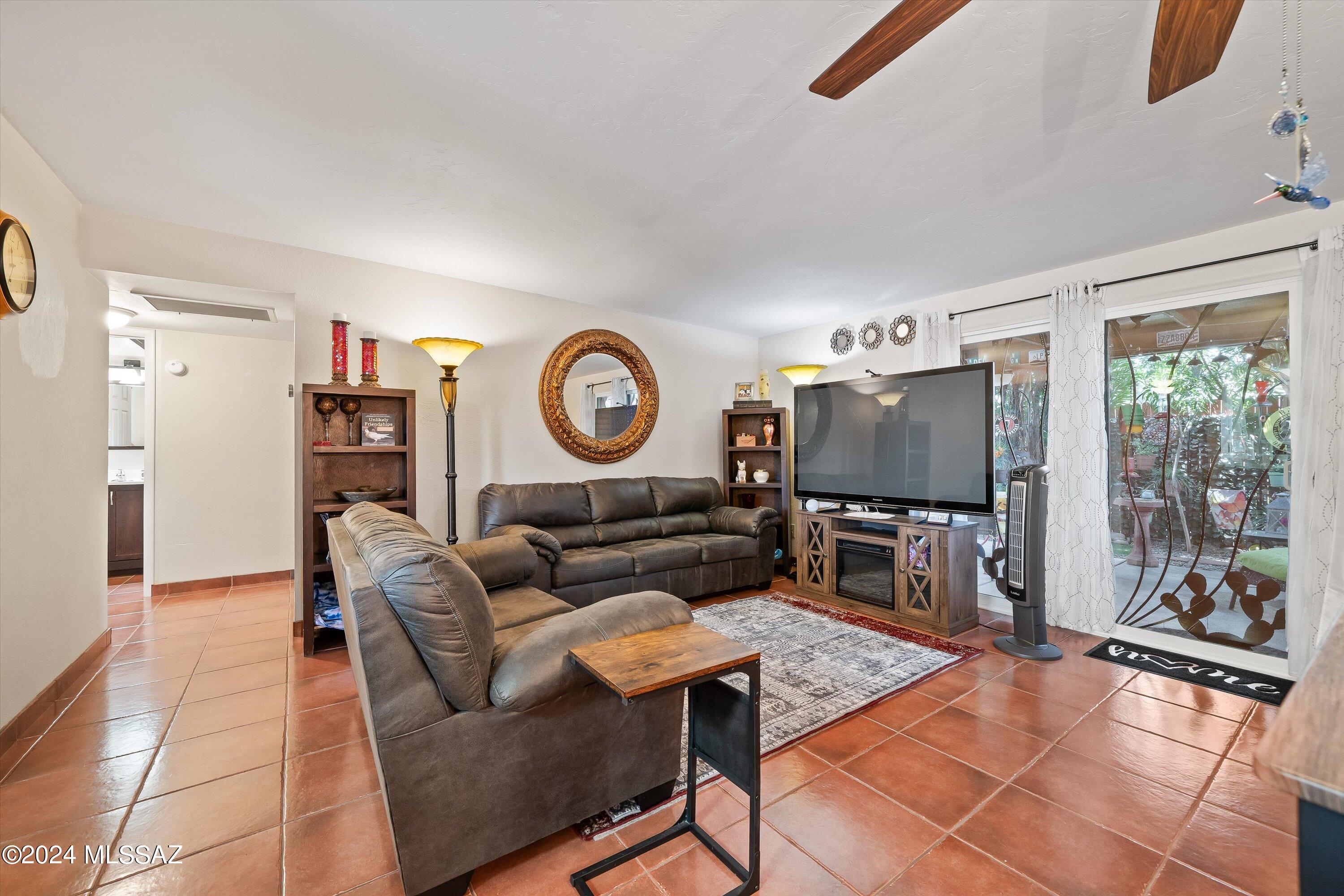 1360 South Wright Road Tucson, AZ 85713 - Photo 8 of 19