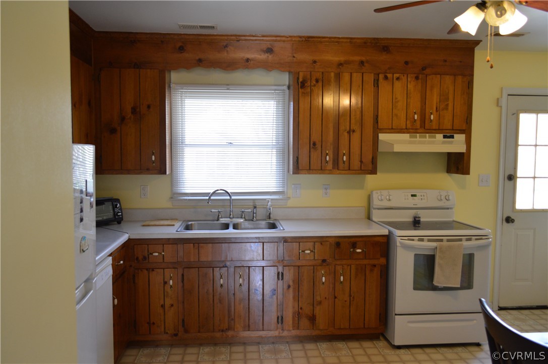 15940 Sandwave Road Chester, VA 23831 - Photo 7 of 25