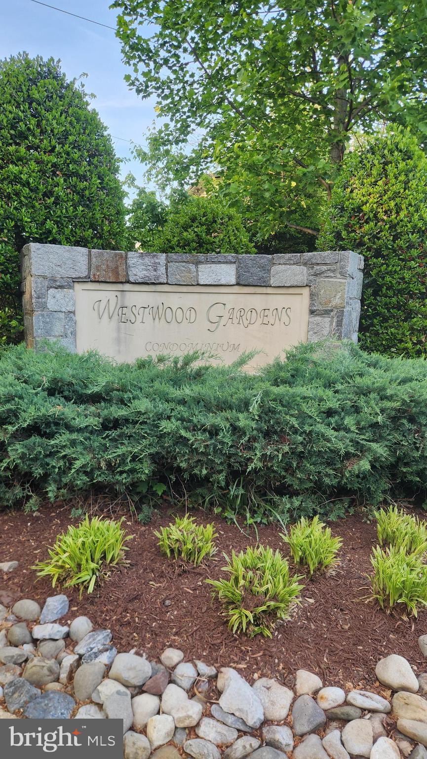 10862 Bucknell Drive, Unit 301 Silver Spring, MD 20902 - Photo 23 of 32 Westwood Gardens