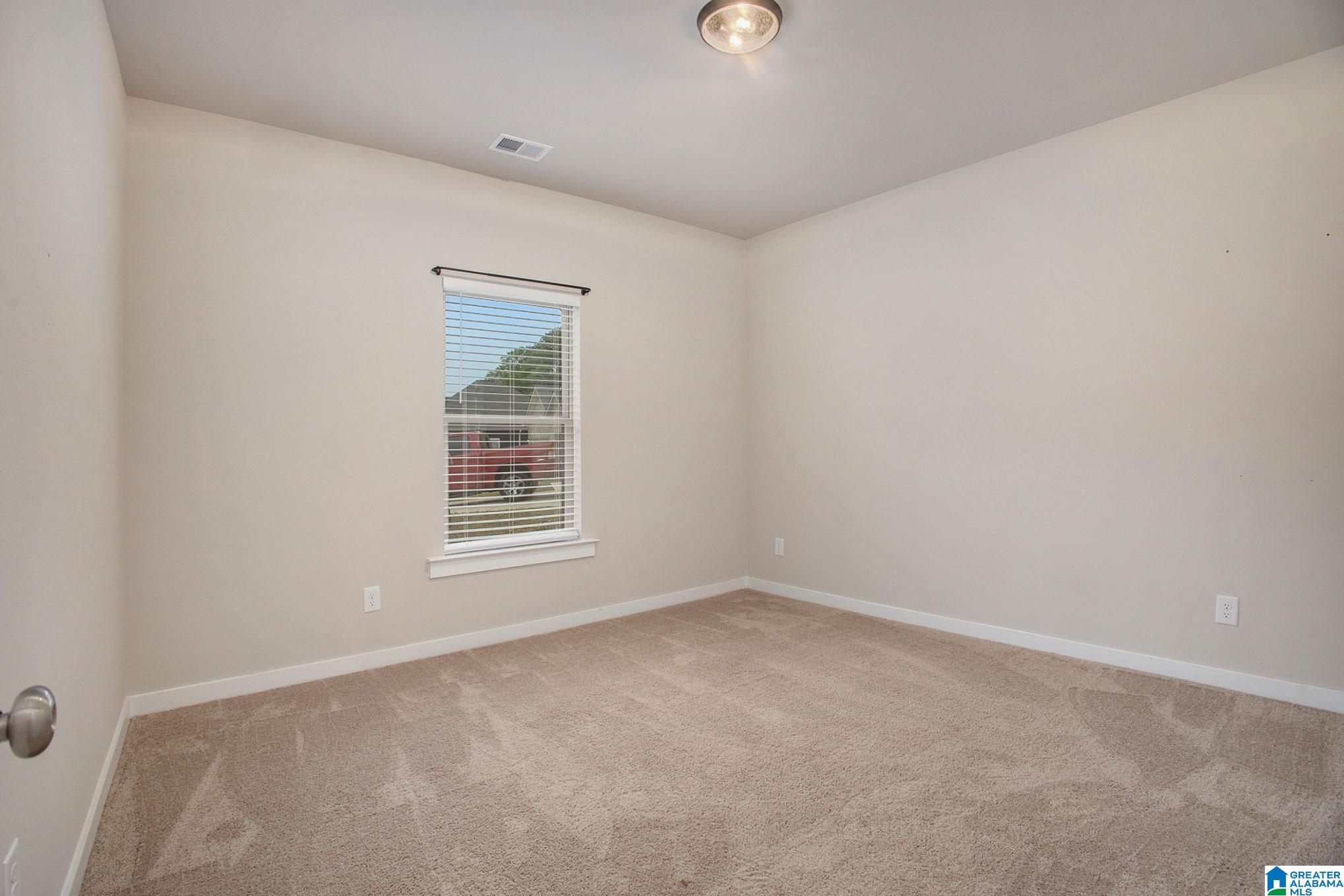 295 Avalon Way Clanton, AL 35045 - Photo 4 of 21