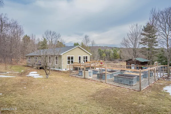 $439,000 | 92 Dickensen Road, Buskirk, NY 12028