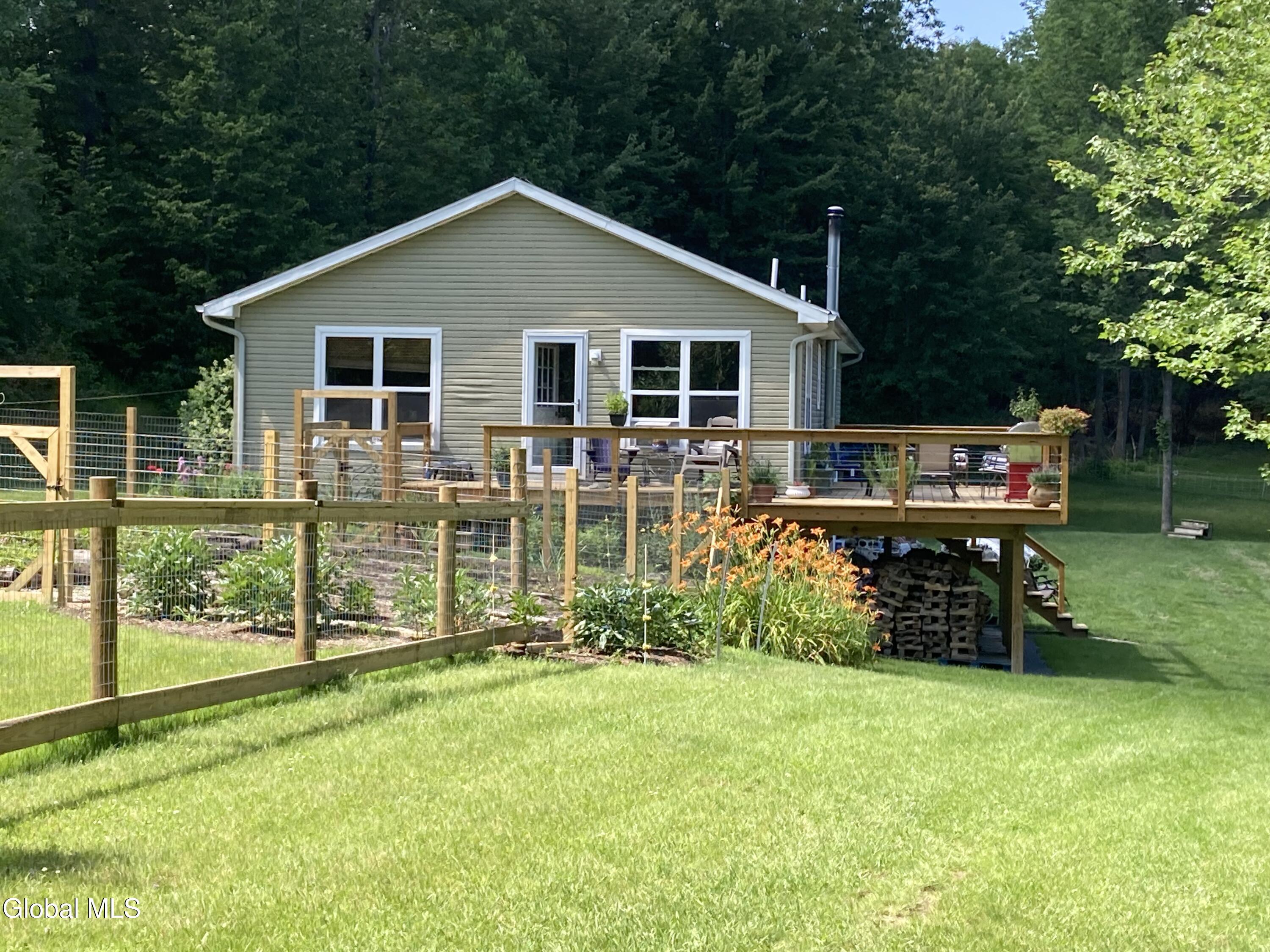 92 Dickensen Road Buskirk, NY 12028 - Photo 3 of 61 IMG_9774