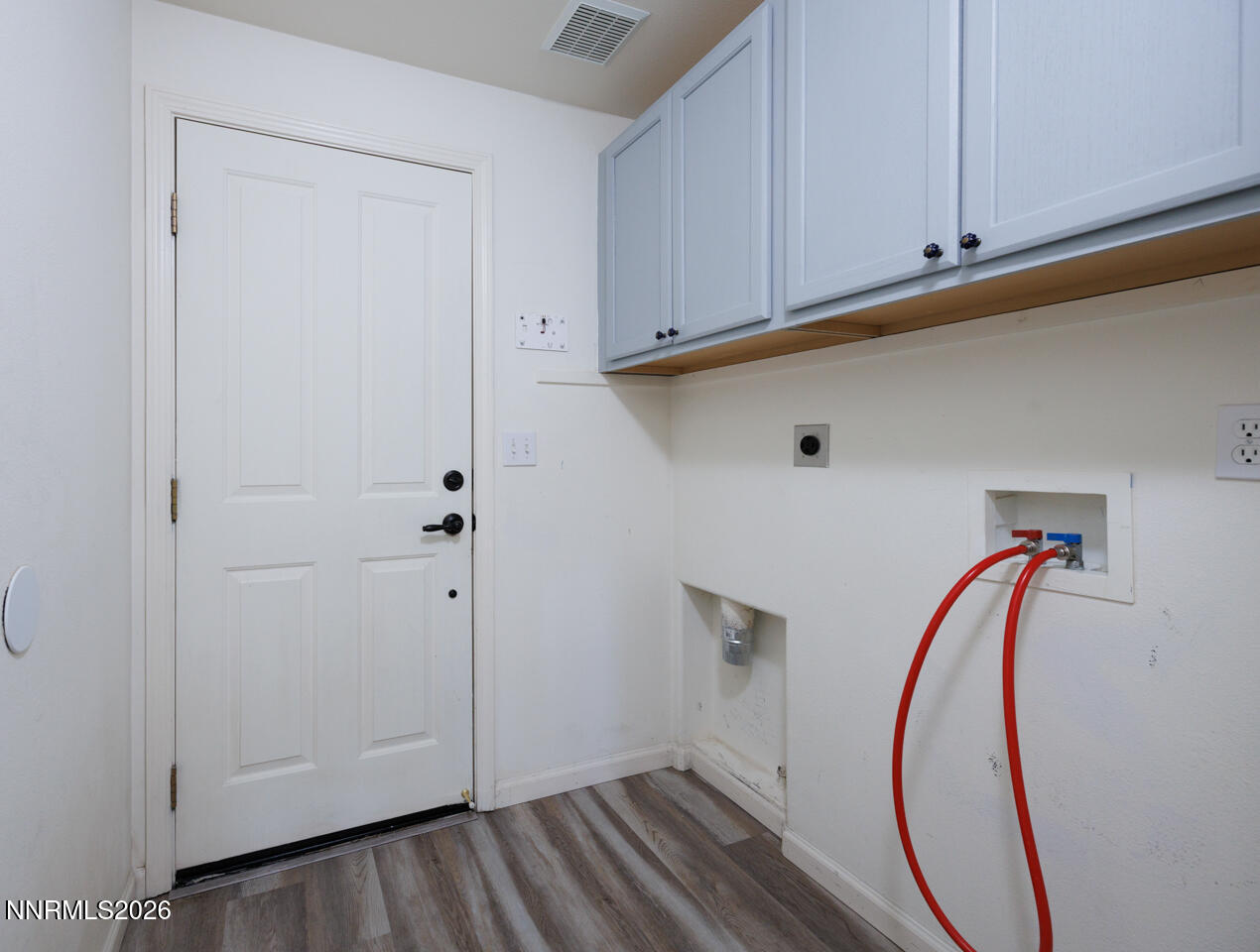133 Prairie Lane Fernley, NV 89408 - Photo 18 of 22 a view of walk in closet