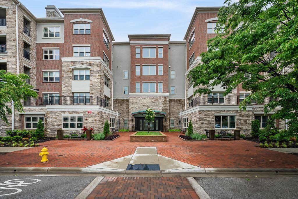 3175 Tremont Road, Unit 409 Columbus, OH 43221 - Photo 2 of 42 DSC07107