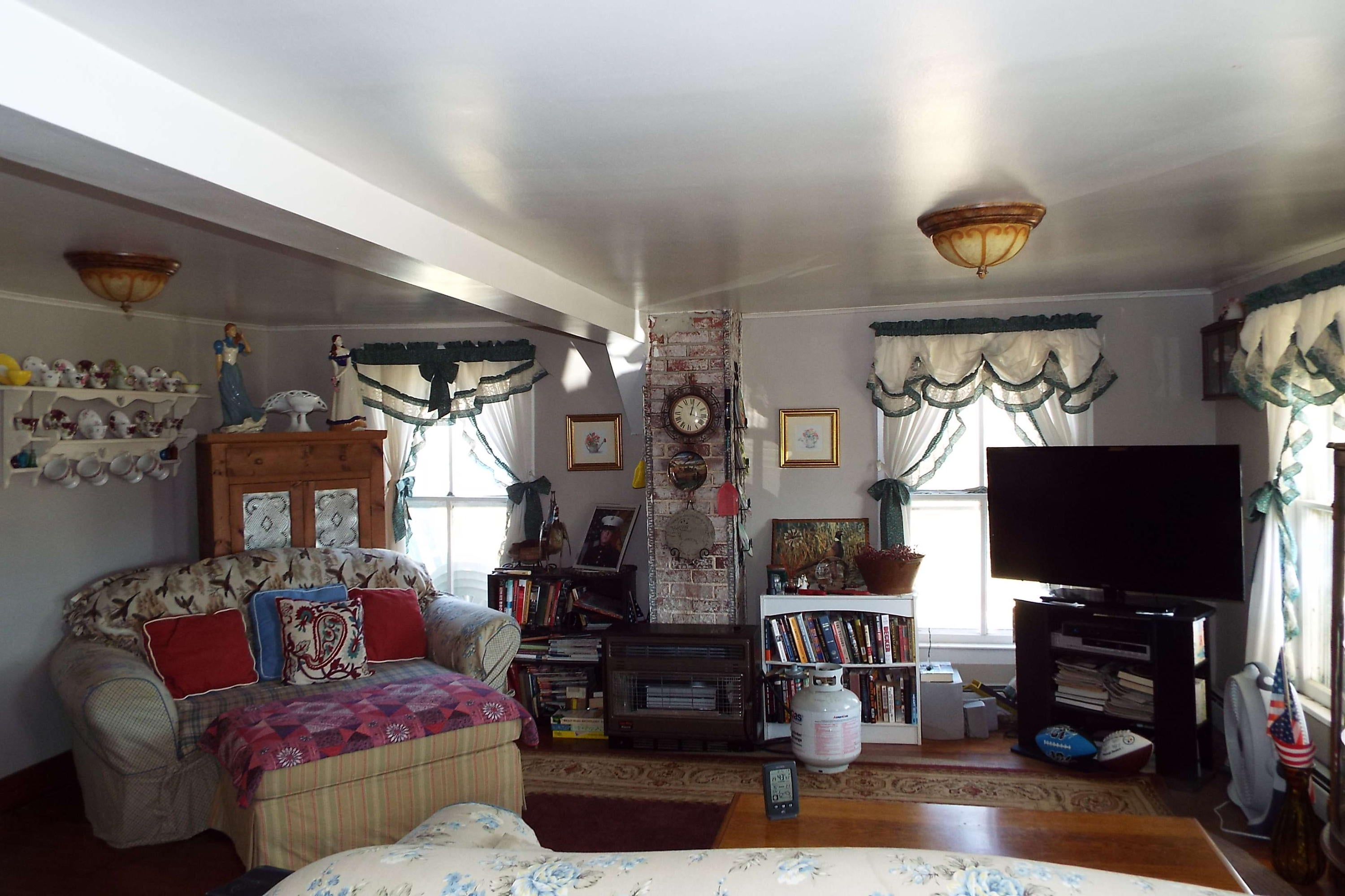 23 Holiness Church Road Union, WV 24983 - Photo 4 of 13 Gallery Image 4