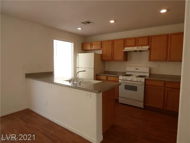 $1,750 | 6082 Las Nubes Drive, Las Vegas, NV 89142
