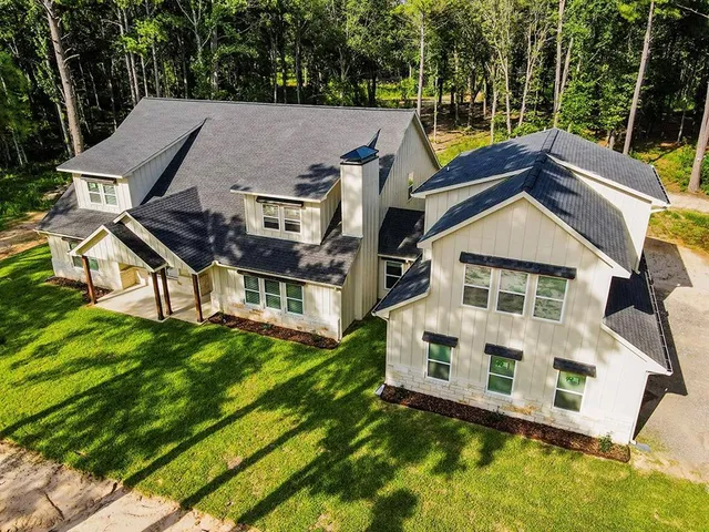 $945,000 | 910 Cream Level Road, Athens, TX 75751