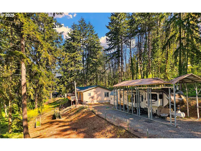 $359,900 | 39474 Highway 58, Lowell, OR 97452