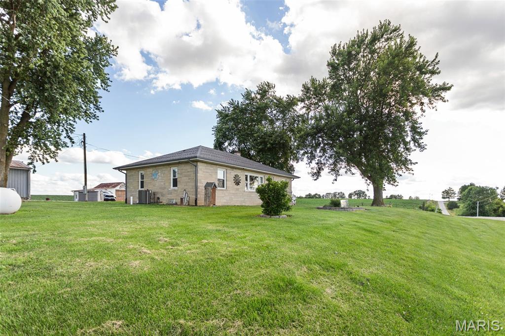 44709 Spring Creek Road Pearl, IL 62361 - Photo 29 of 79