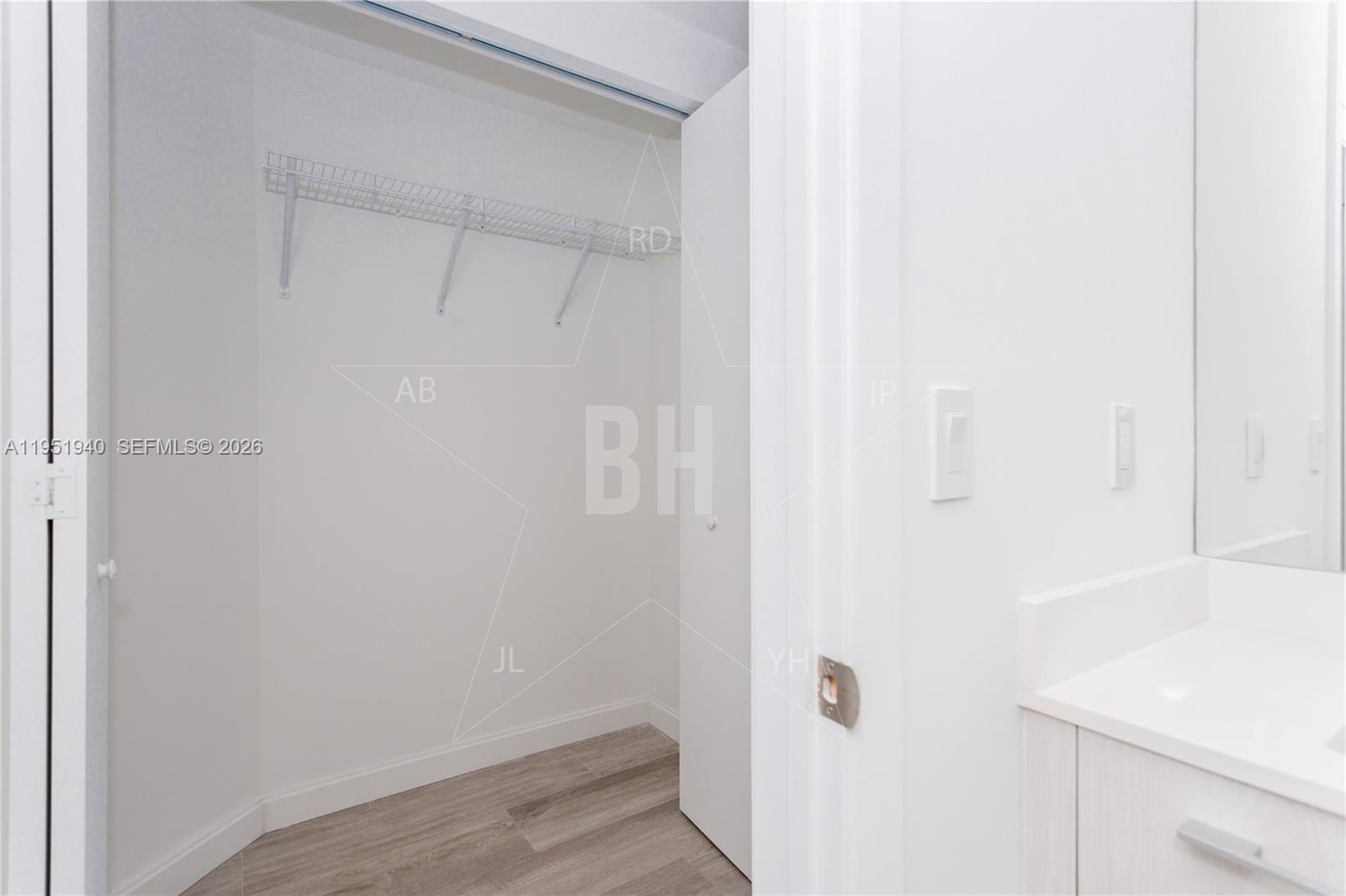 45 Southwest 9th Street, Unit 1603 Miami, FL 33130 - Photo 8 of 34
