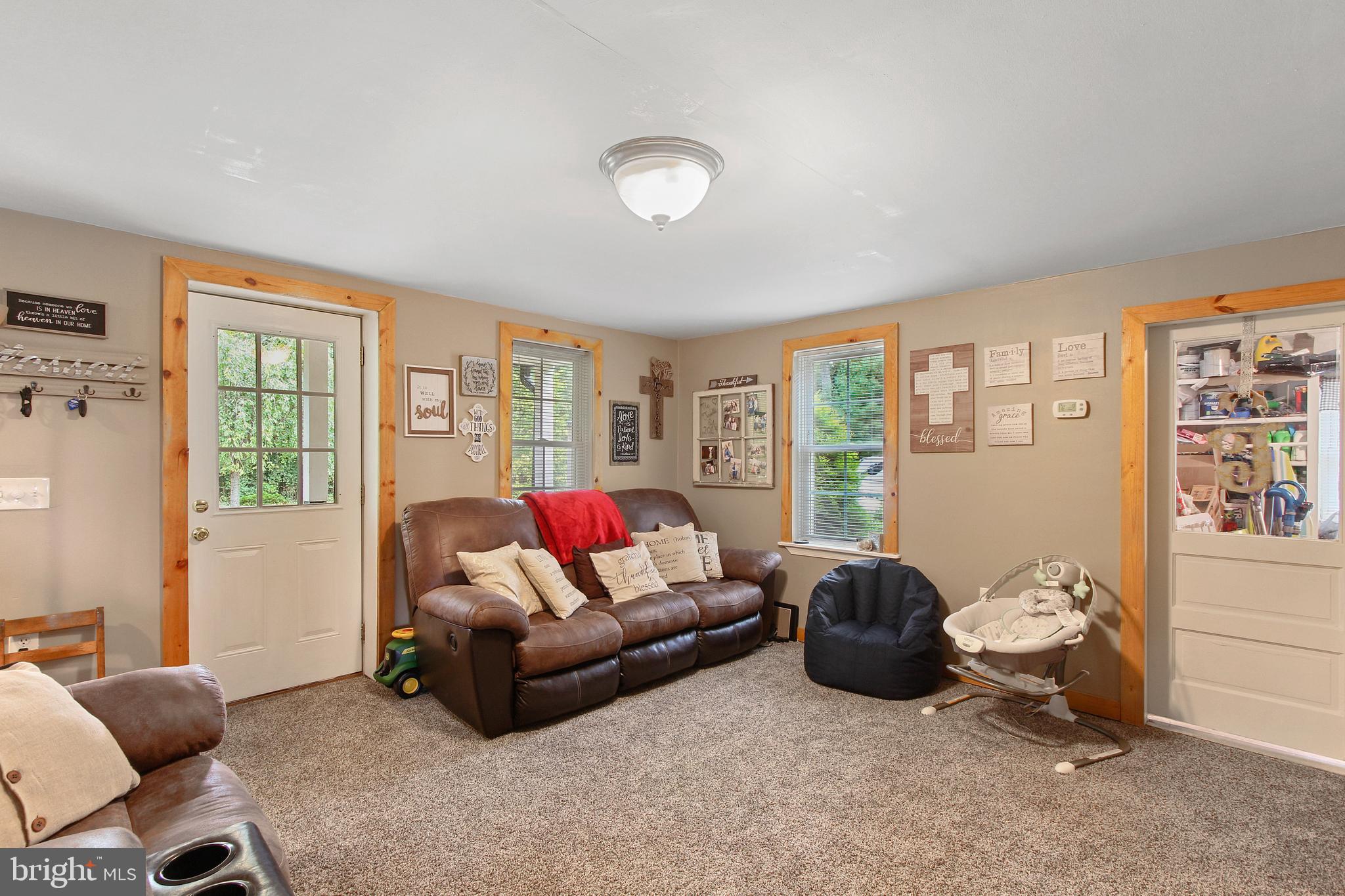 192 Pickett Road Dover, PA 17315 - Photo 4 of 40 Gallery Image 4