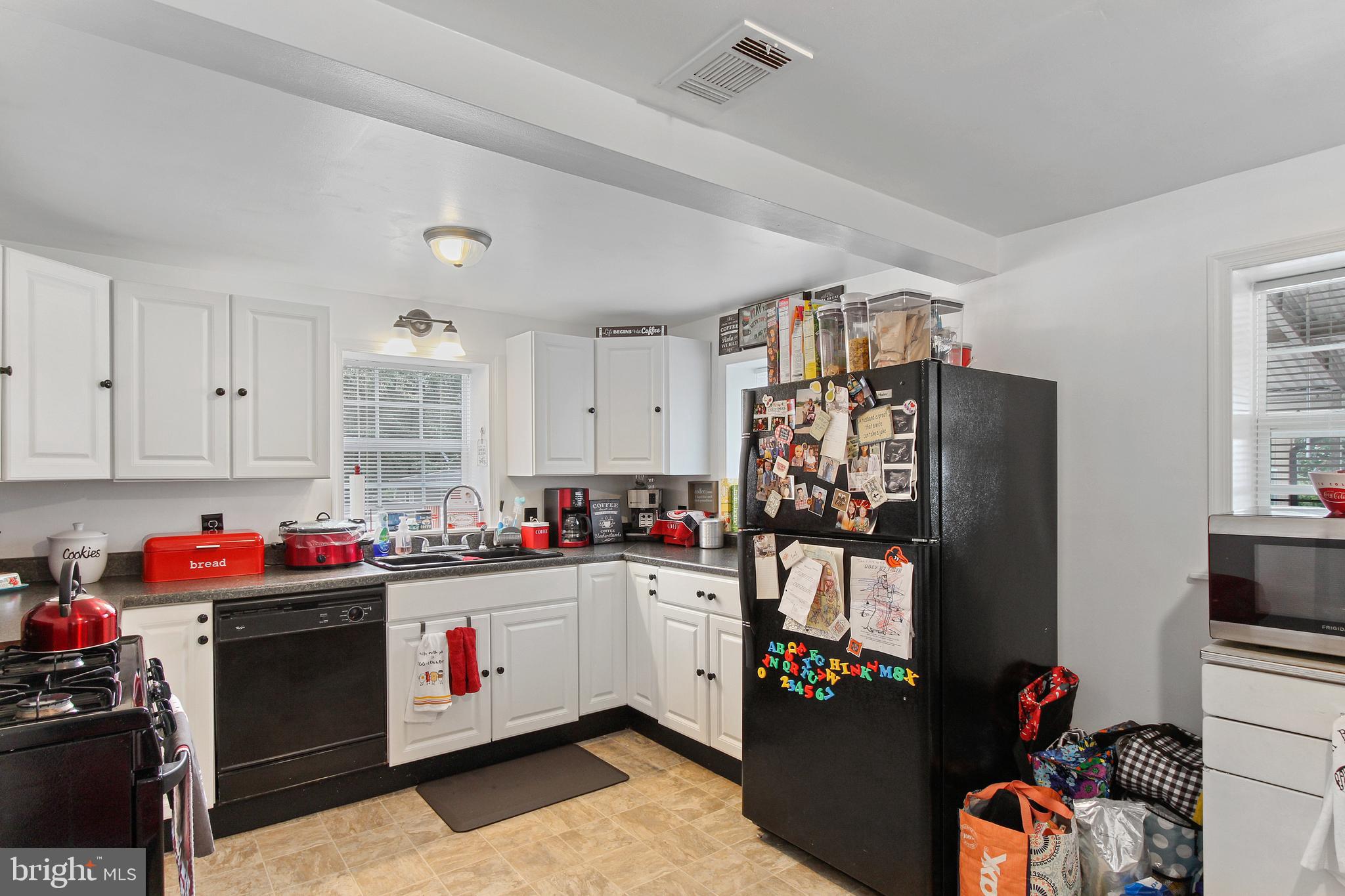 192 Pickett Road Dover, PA 17315 - Photo 7 of 40 Gallery Image 7