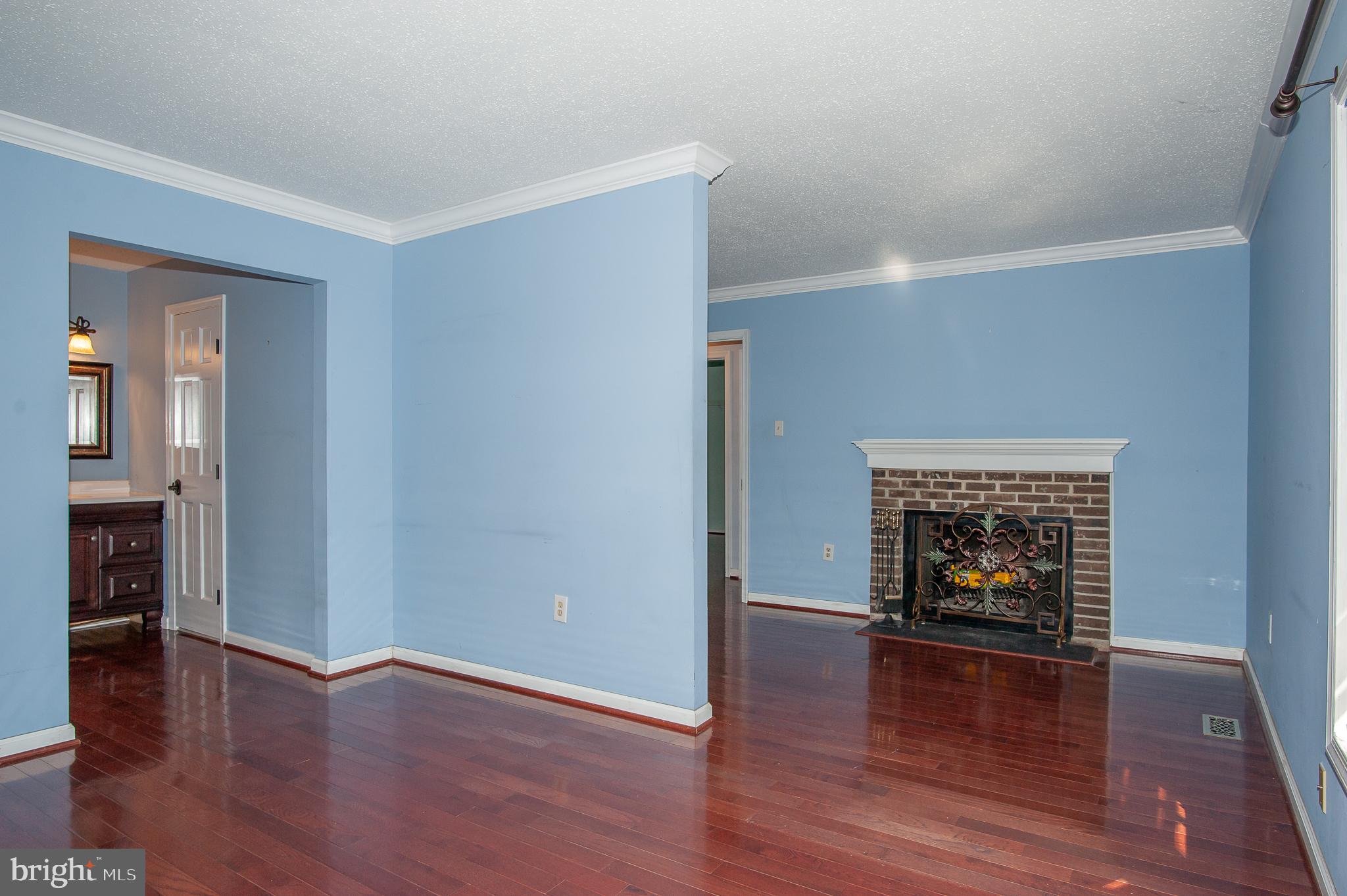 7120 Whetstone Road Alexandria, VA 22306 - Photo 22 of 38 Owner's Suite