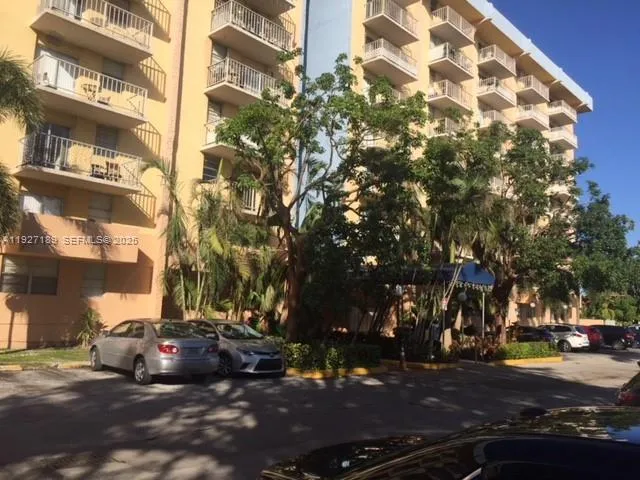 $1,750 | Yolanda Villas Condominiums, Miami, FL 33126