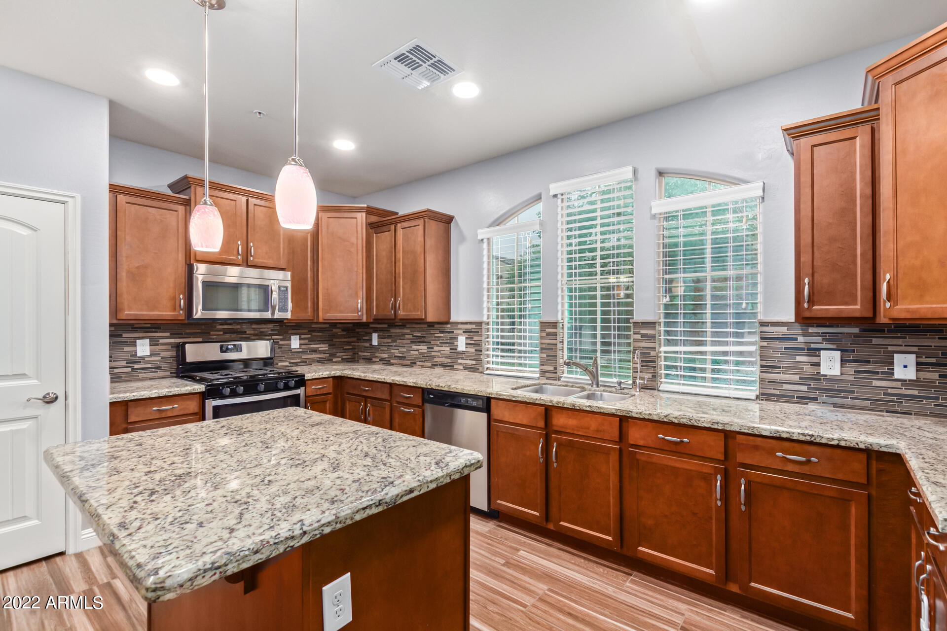 20593 West White Rock Road Buckeye, AZ 85396 - Photo 7 of 41 0009-09-White Rock