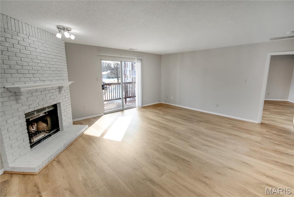 321 Shirley Ridge Drive St. Charles, MO 63304 - Photo 3 of 21