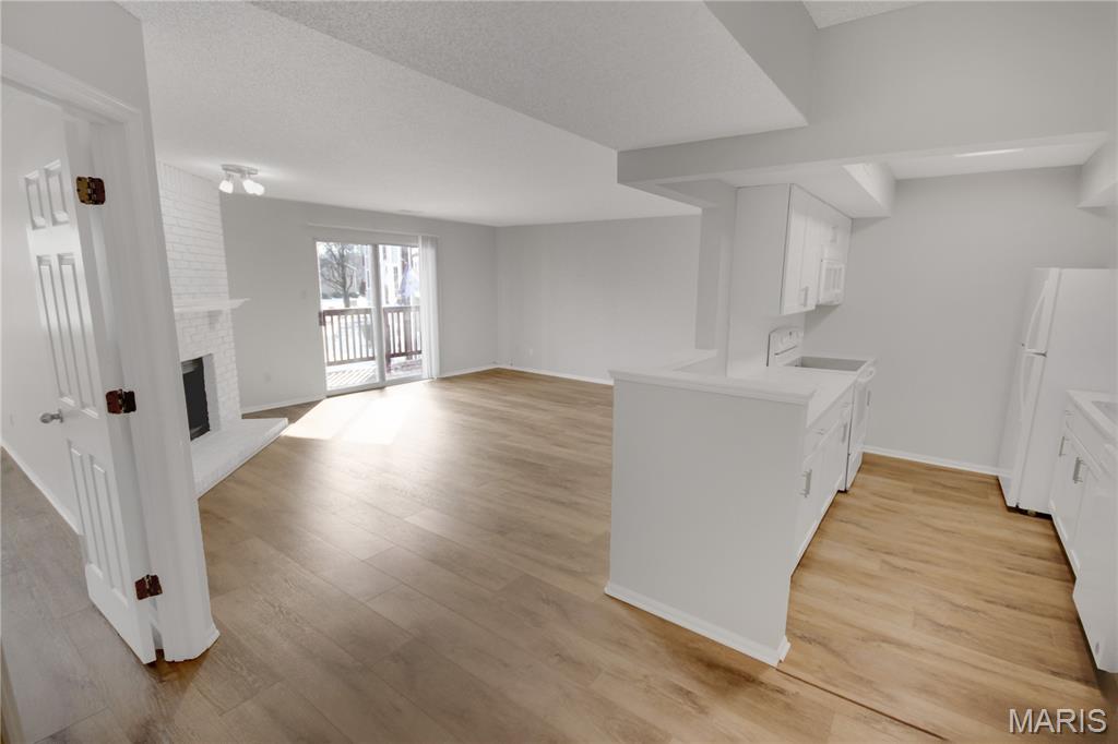 321 Shirley Ridge Drive St. Charles, MO 63304 - Photo 4 of 21