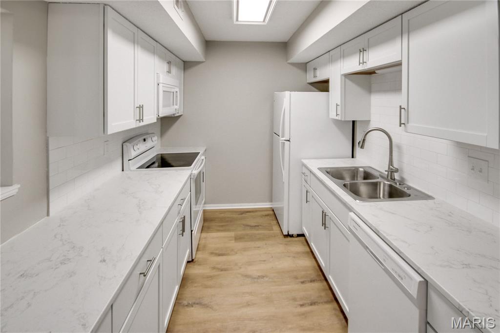 321 Shirley Ridge Drive St. Charles, MO 63304 - Photo 5 of 21