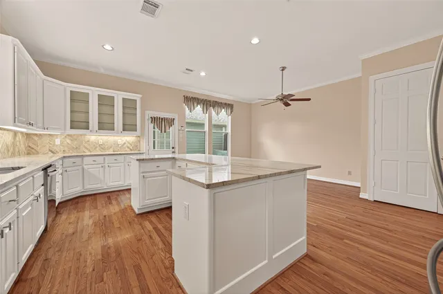 $4,900 | 431 Westmoreland Street, Houston, TX 77006