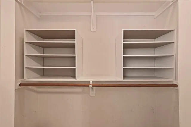 $4,900 | 431 Westmoreland Street, Houston, TX 77006